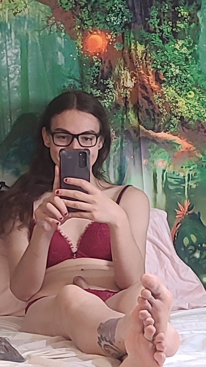 Sexy amateur tranny Sammi