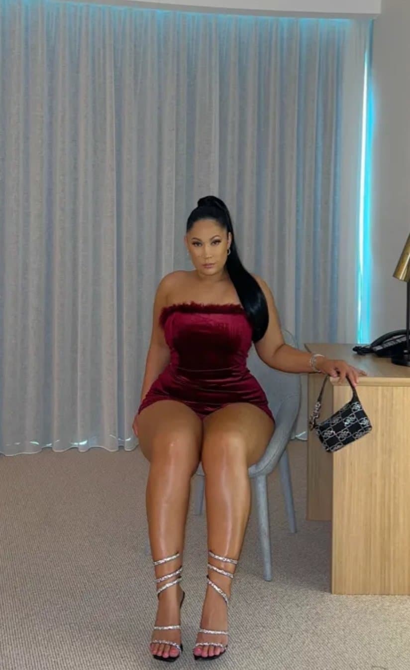 Click to view full size She goes by the name of Lollie on snap chat does anyone have anything of her? Thick Amazon Latina