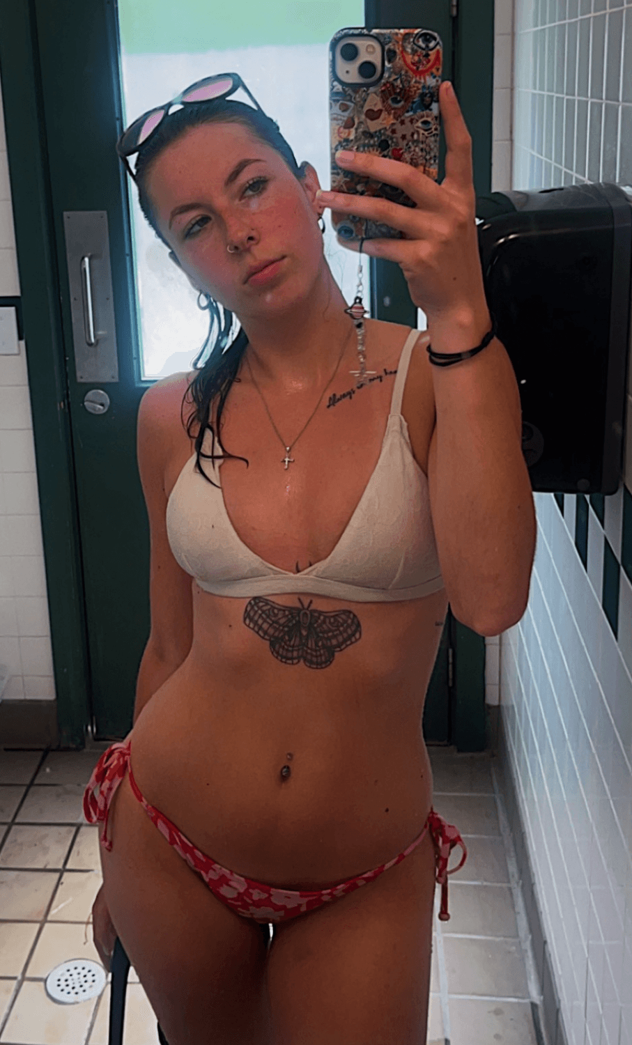 Click to view full size catholic church girl turned party whore - sexy, slut, cute, petite, beach, teen 19, college, student