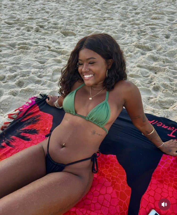 Liv e Giovanna Máximo ?