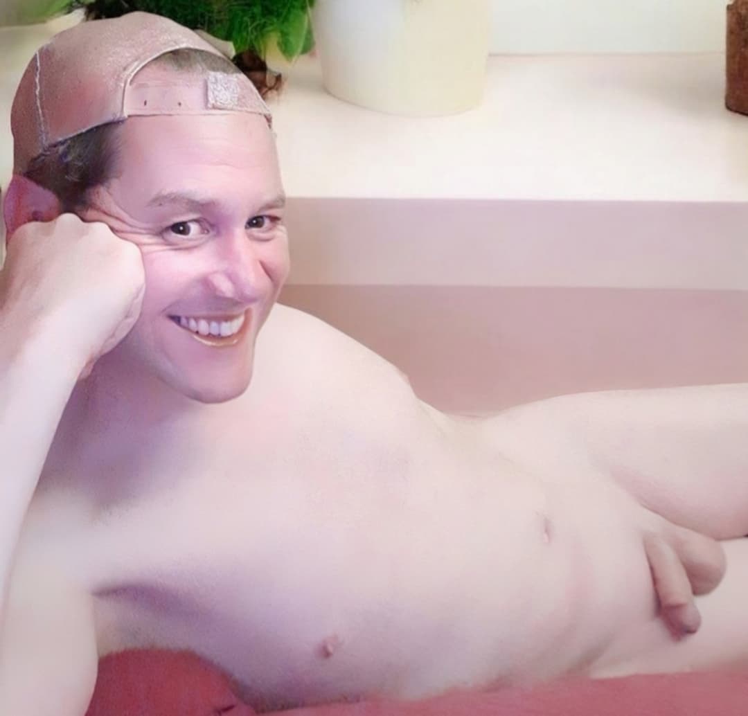 Hyper Gay Sub Steve.