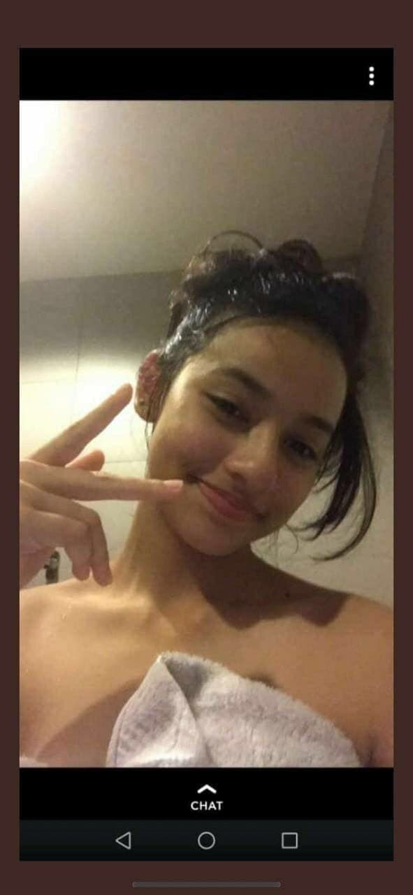 Desi South Indian Rich Very Beautiful Cute Instagram Influencer Homemade Full Nude Show Selfie