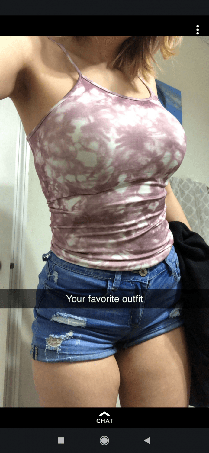 Click to view full size 18 YEAR OLD SLUT LEAKED PICS(CHECK OTHER ALBUM FOR NAKED PICS NSFW)