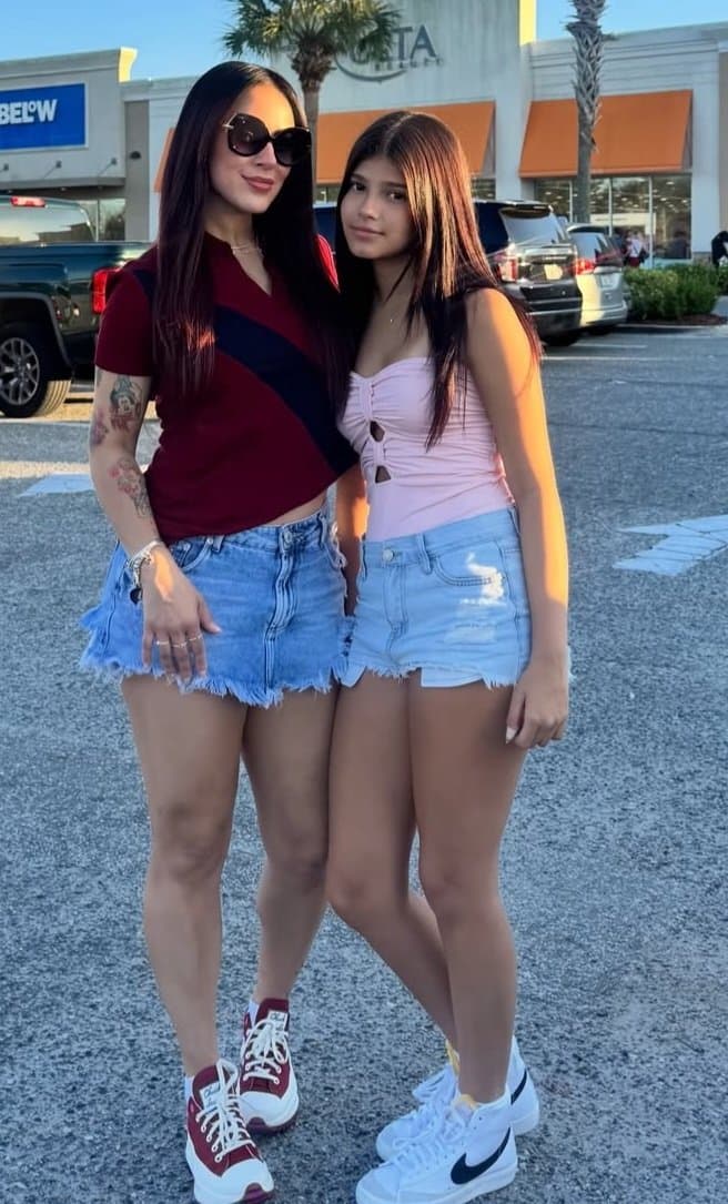 LESBIAN FUCKIN WHORE CUNTS  SLAVE AUCTION CATALOG!