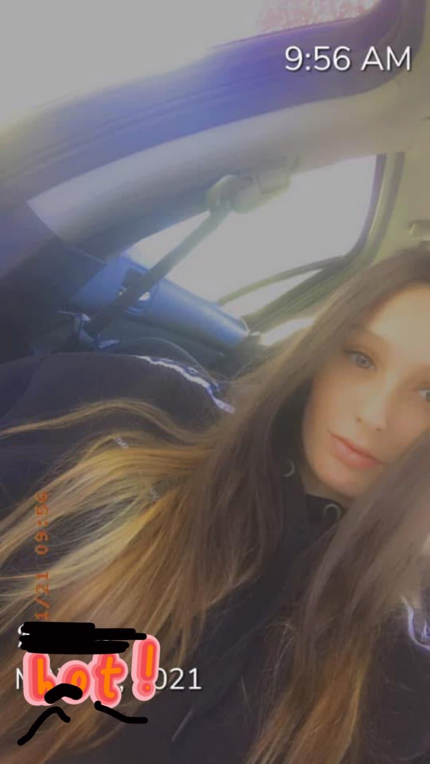 Hangin with sexy ex bitch smokin meth knowing imma fuck her sexy bomb pussy