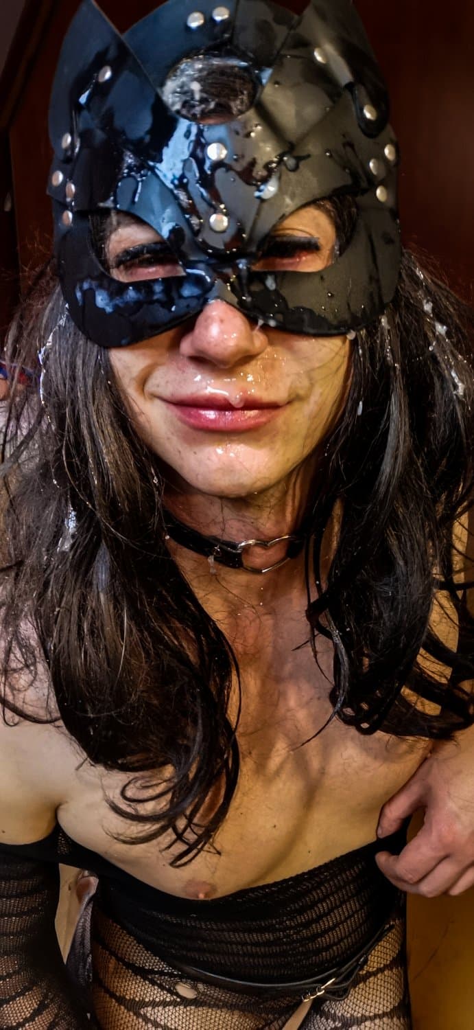 sissy self facial and experimenting with own frozen cum (DIIIANA)