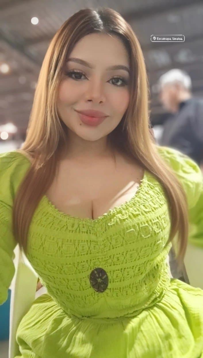 Esmeralda Putita Argentina Cogida A 4 Patas