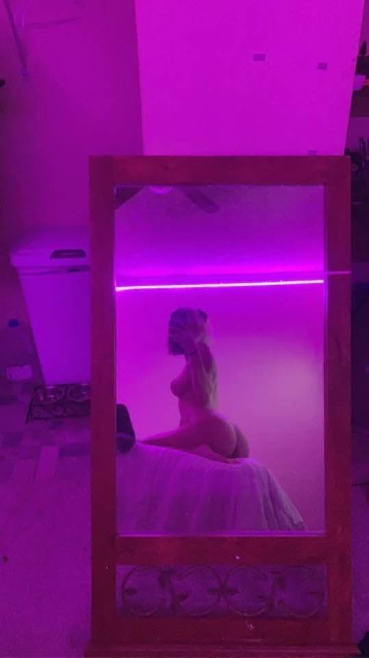 21 yo Emily needed posting so bad didn’t she. Kik @ expo_dom for the same