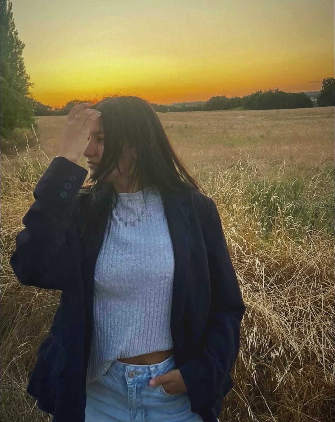 Francaise maigre au petit cul sexy