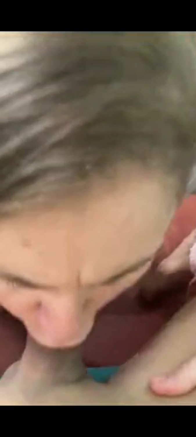 Mariana Graziela, a beautiful face doing a beautiful Blow job