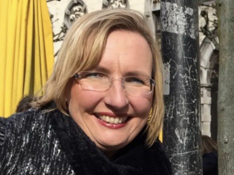 Highheels webslut Jenna banged