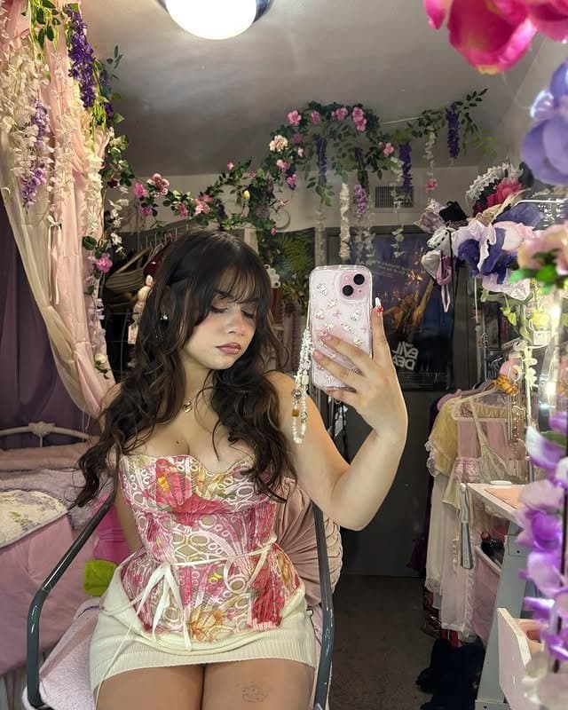 Sexy busty latina teen Jenifer