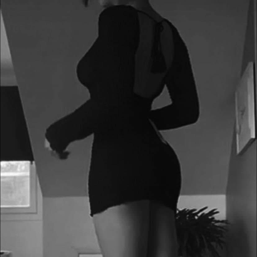 He shared his swedish crush Juliana.