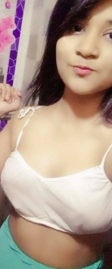 Naughty Indian schoolgirl showing her boobs