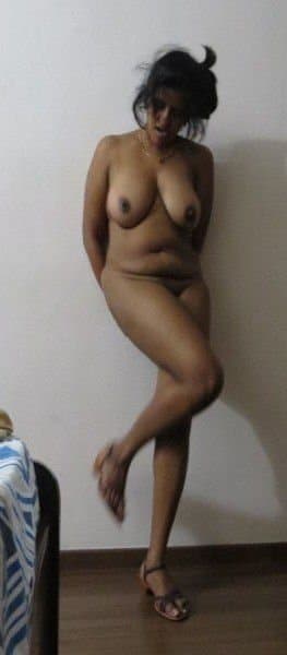 Click to view full size Indian Tamil Wife nude