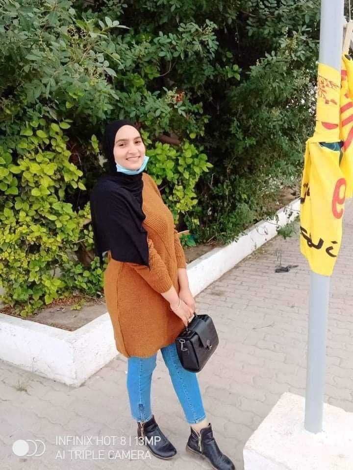 Tunisian hijab girl without hijab sexy slut and hot ??