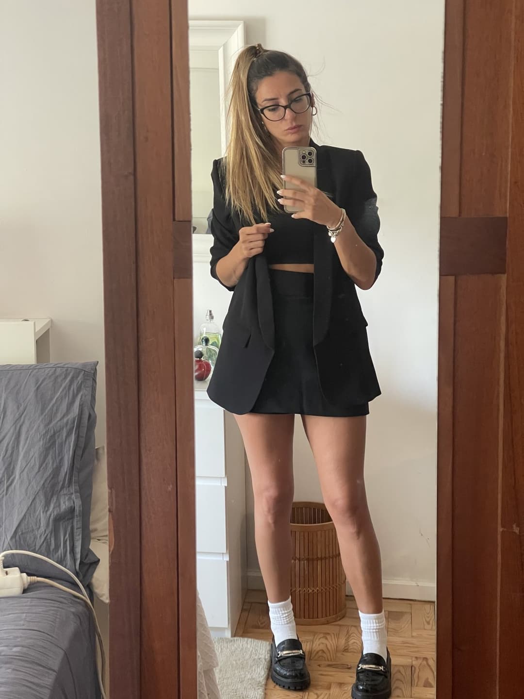 Beautiful milf stripped bare