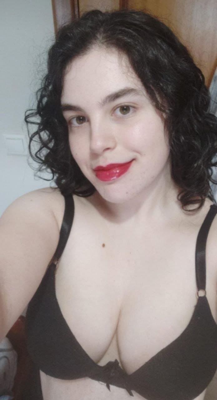 Casada gostosa, vazada pelo marido. Peituda gostosa