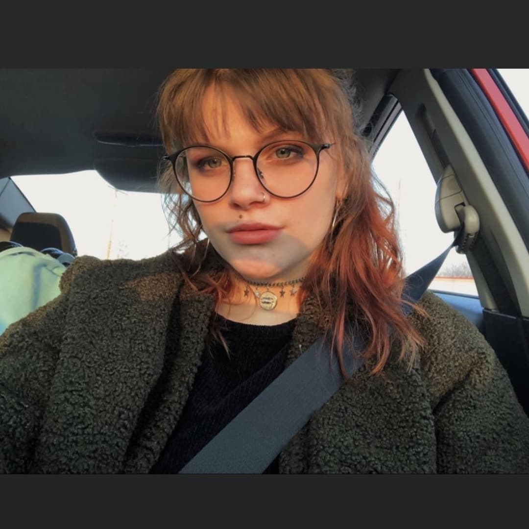 Click to view full size Fat Breasted Alt Girl