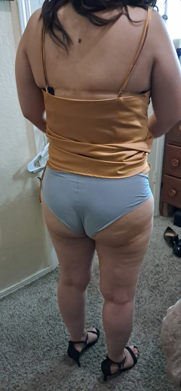 Convinced sister inlaw to show me her panties