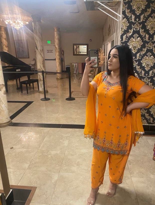 AFGHANI STREET DOG ZUHAL WITH STINKY ASS