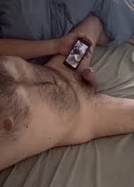 Garriderivoli se branle sur la mère de sa femme