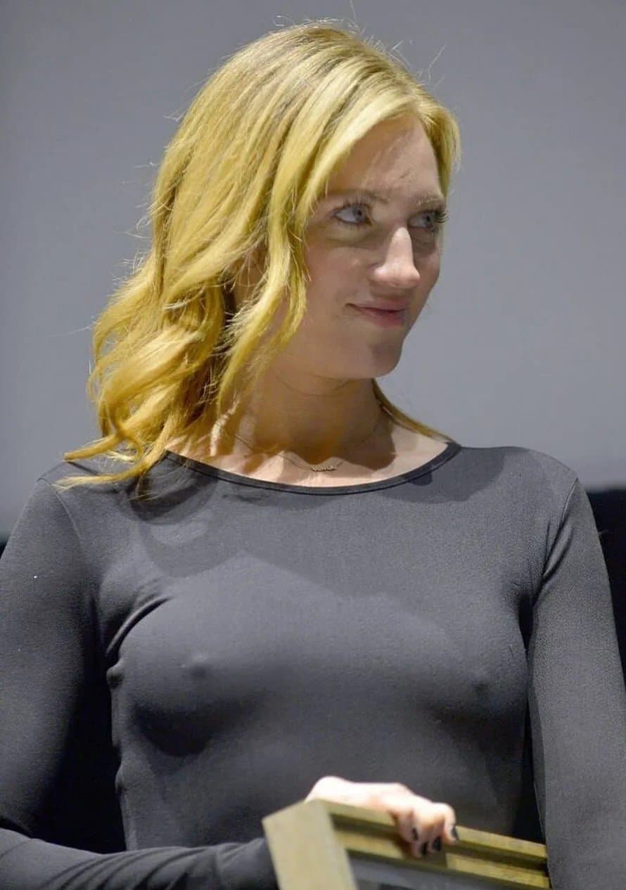 Blonde hair, blue eyes, sexy body. Brittany Snow that pretty face needs to be painted.