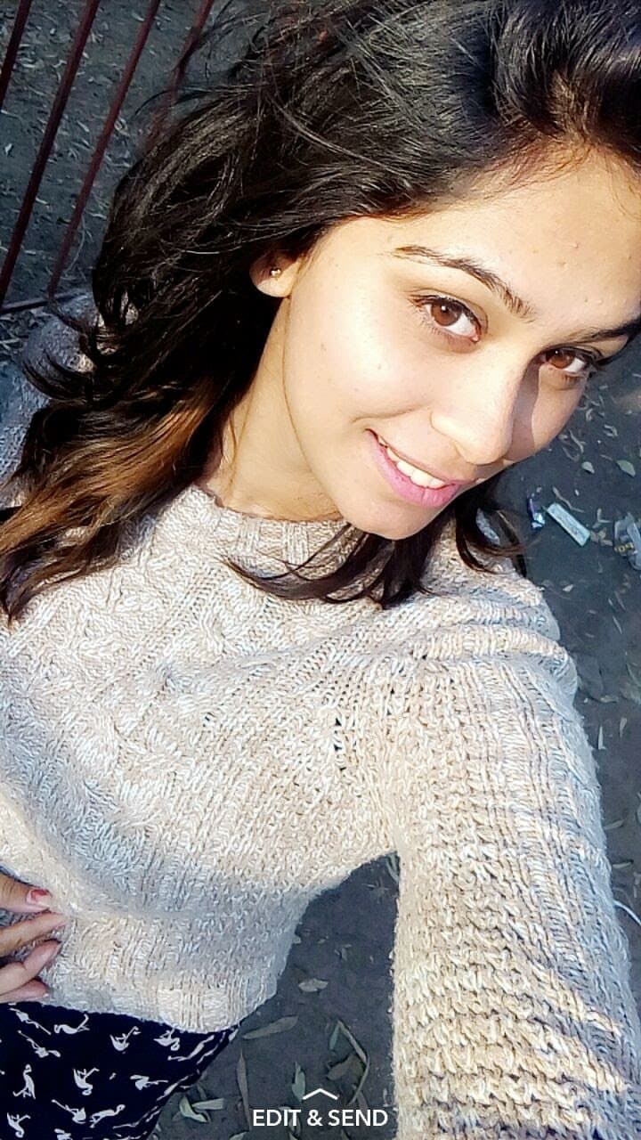 Beautiful punjabi busty babe leaked collection ??? hottest sardarni Muskan kaur randi