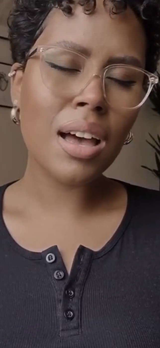 Click to view full size Horny ebony babe riding her cock