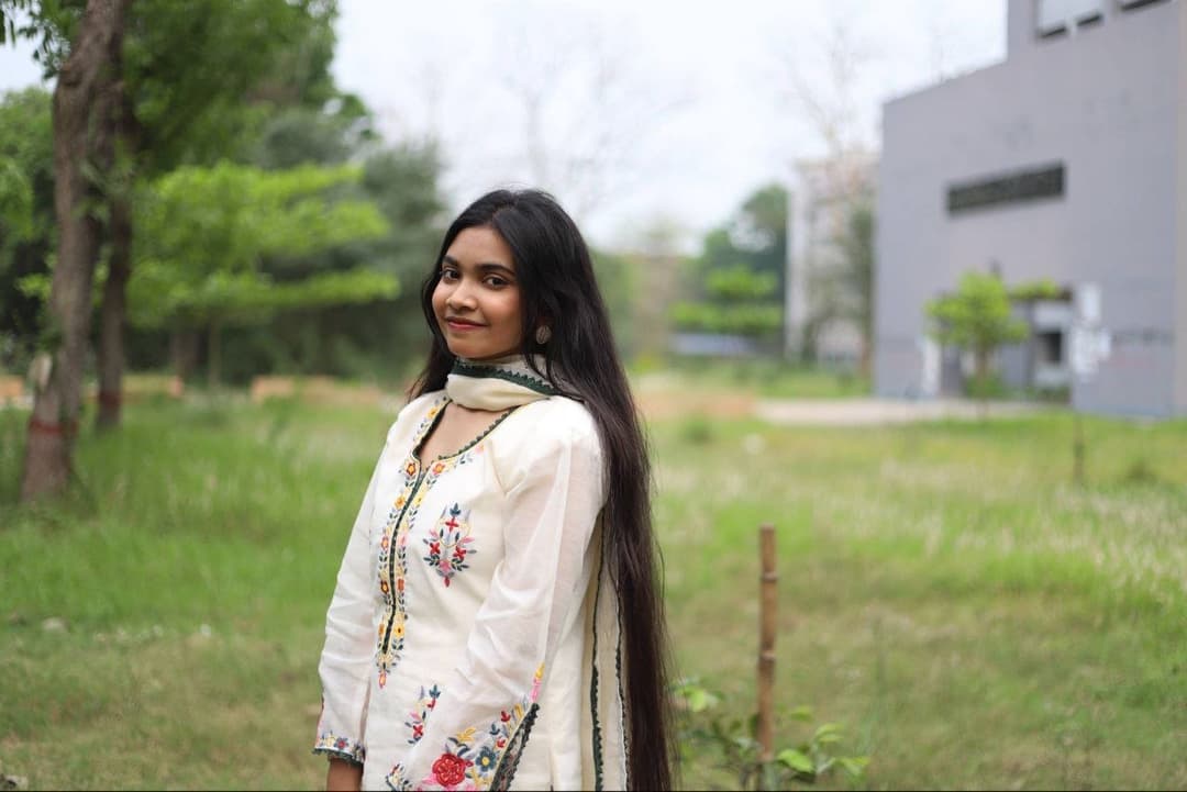 Bangladeshi Tanker GF Pressing Boobs