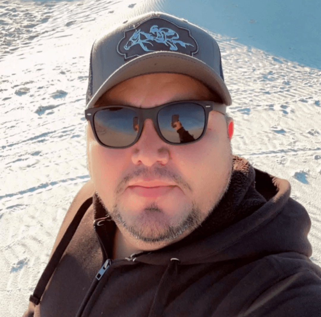 Click to view full size José hombre maduro gay en las Vegas