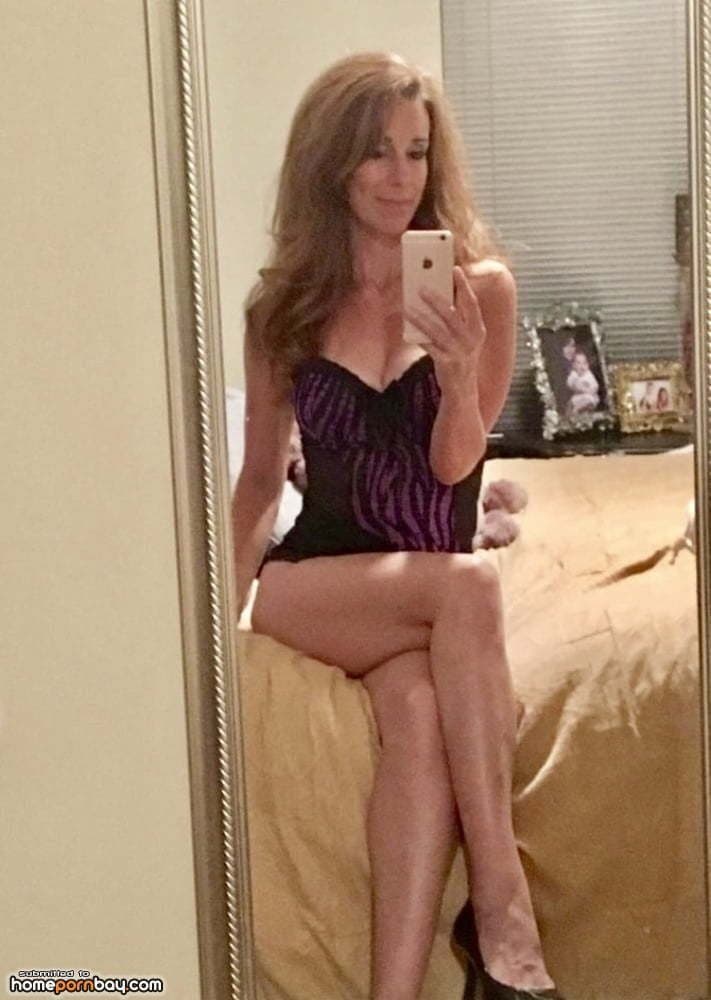 Hot MILF Flight Attendant Sexy Selfie