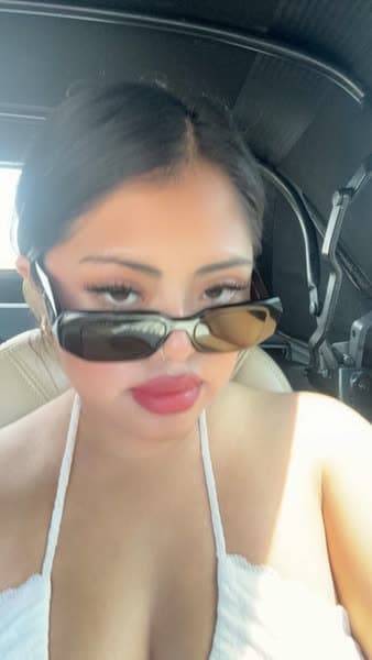 ail!n cheats on her bf br!@n and sends nudes