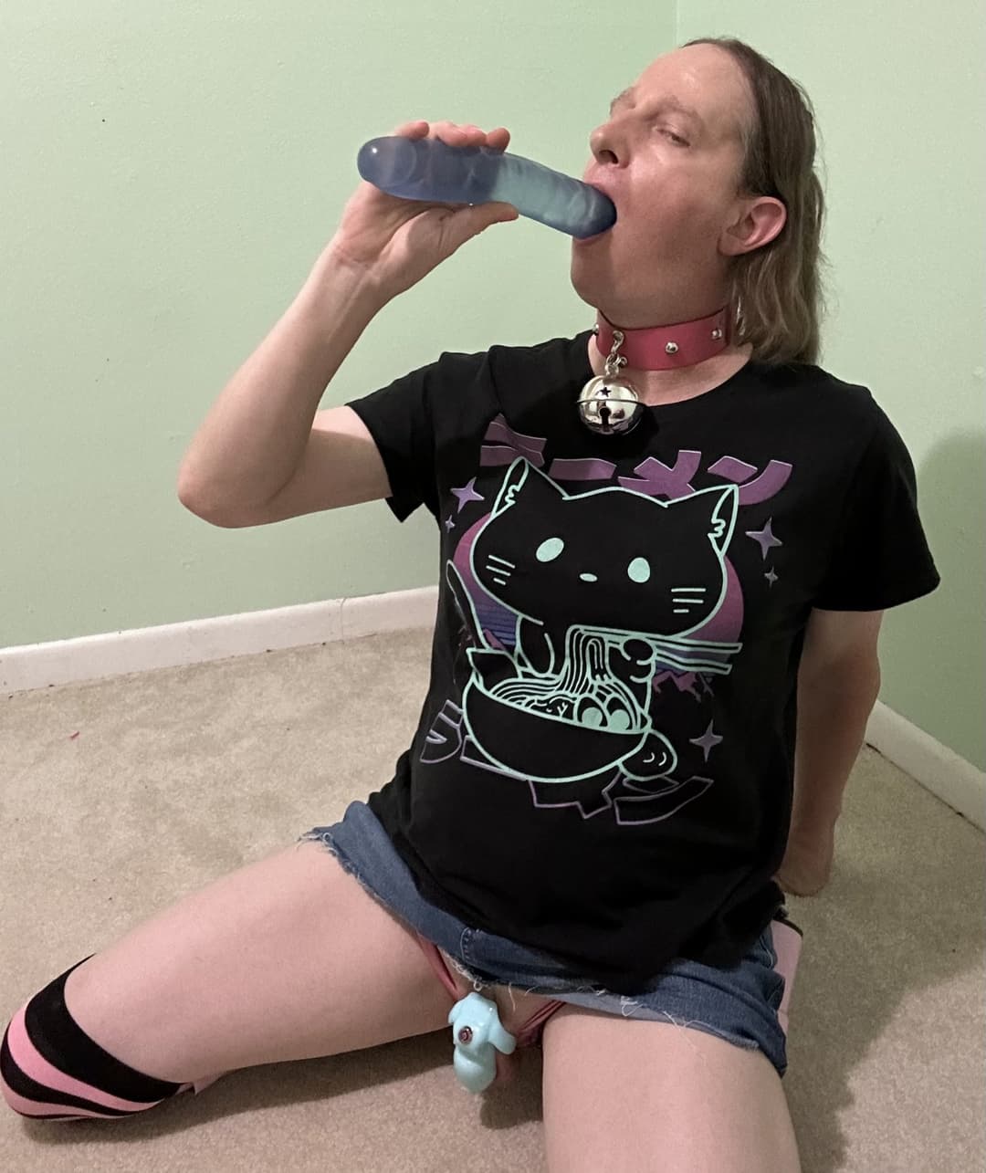 Sissy Rain casual practice pics