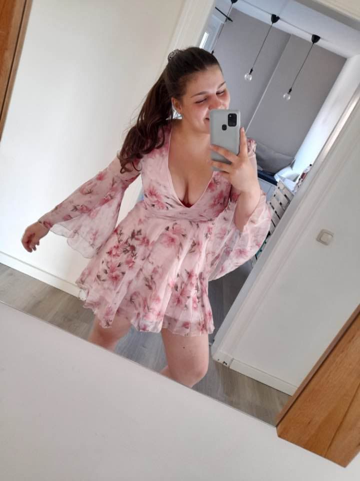 She wanna be a famous webslut (Aika, Student, from NRW/Germany)