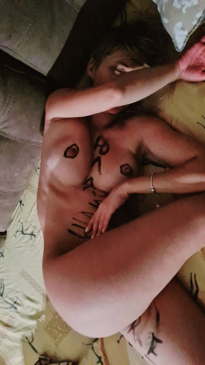 Hairy pussy drunk whore ?