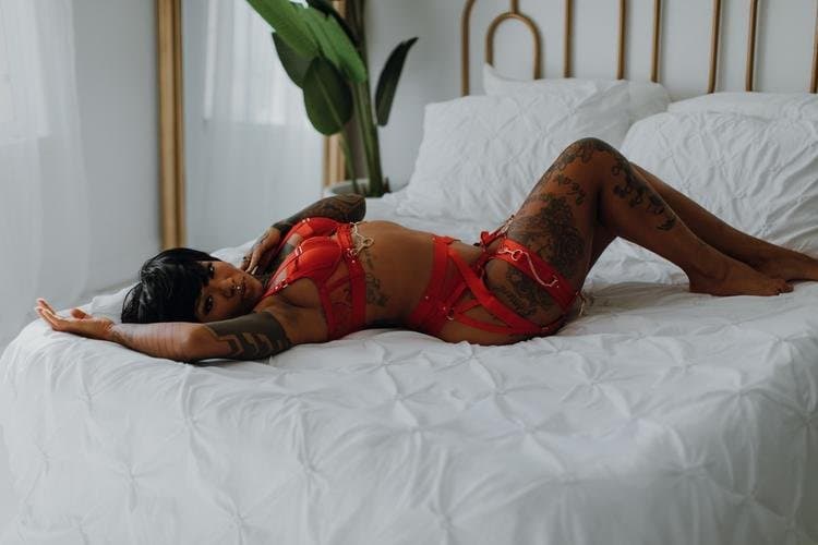 Tatted black beauty boudoir