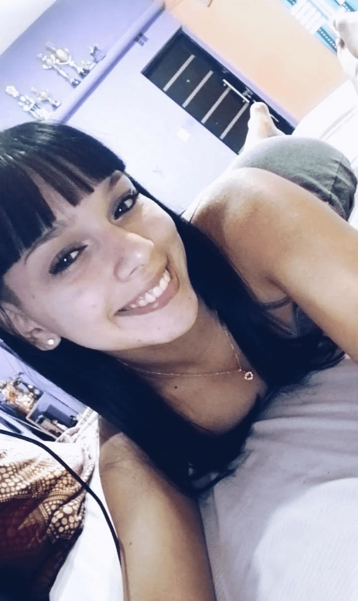 Click to view full size Antonella hermoso cuerpo ?