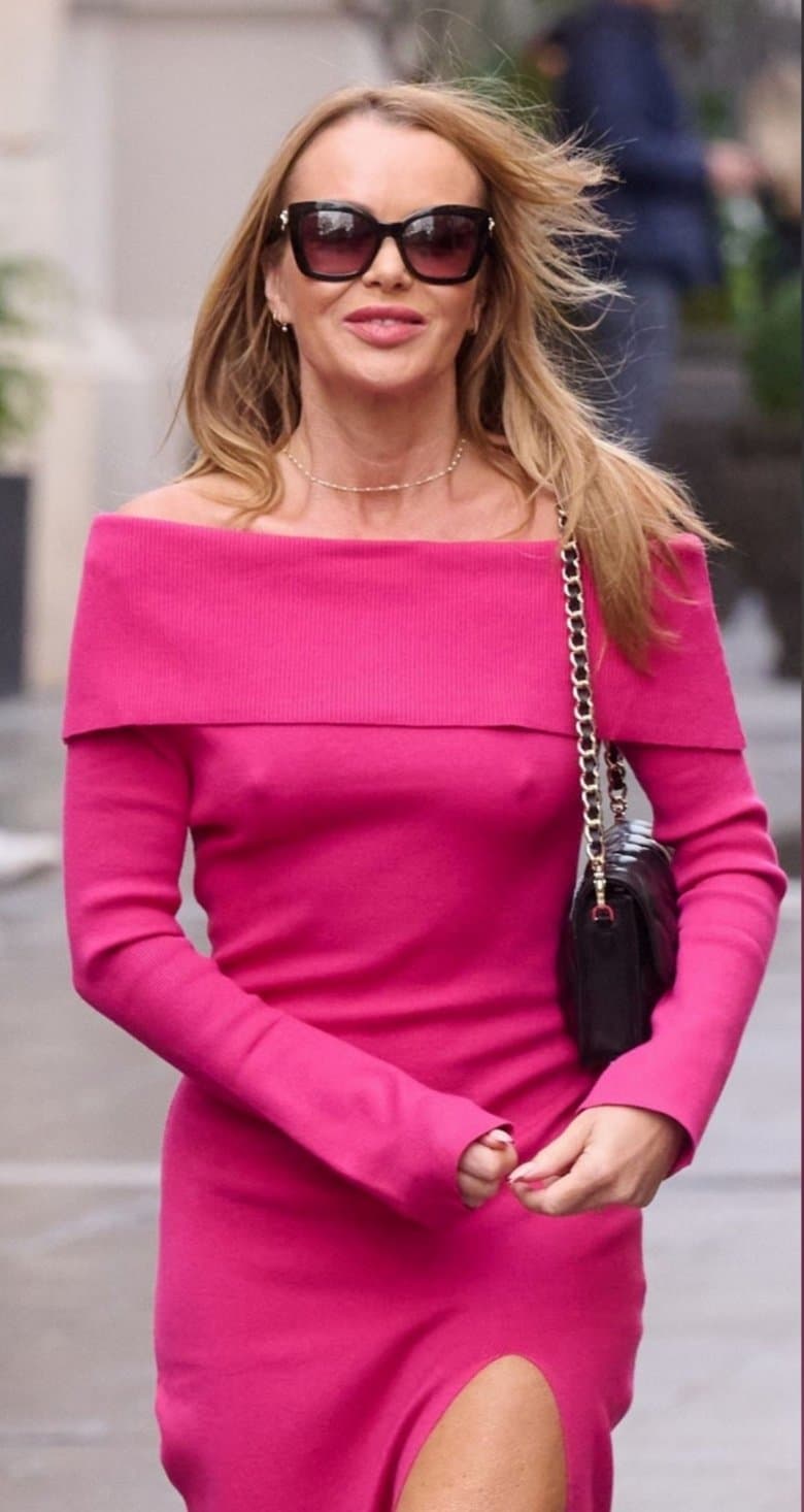 Amanda holden,1. ) classic Amanda pics to jerk to ??