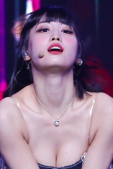 Goddess Milkers and Squirters Momo