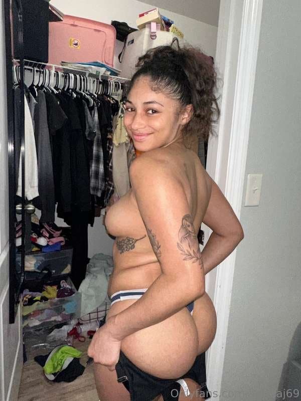 Adorable smile with a nice ?