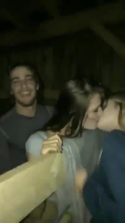 College thot letting everbody hit after part .,,