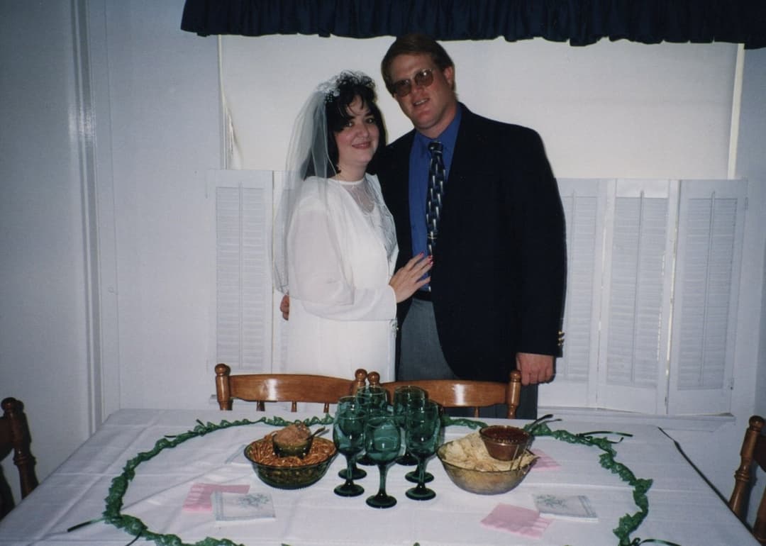 Click to view full size Dirty Granny D washes her pussy