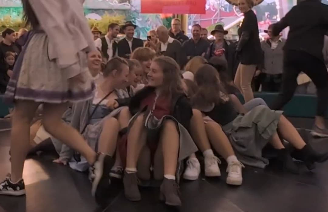 Click to view full size Devils Wheel Upskirts Pt. 2