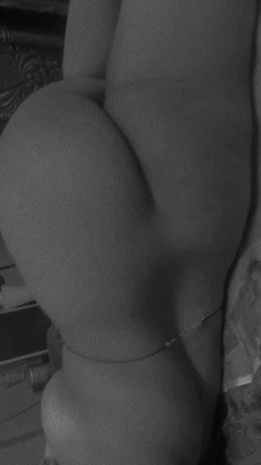 Beautiful Sexy Indian Figure GF Pressing Boobs Fingering