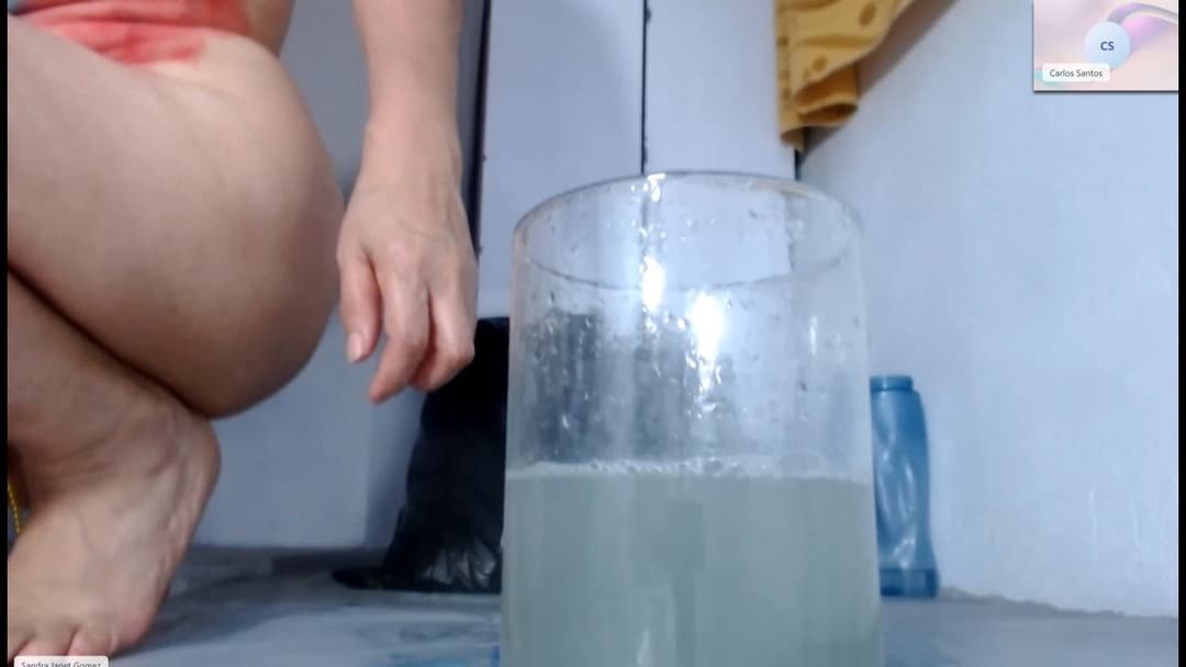 Hydrant Colombian Squirting Janet (Super Squirting & Cleans Up Mess)