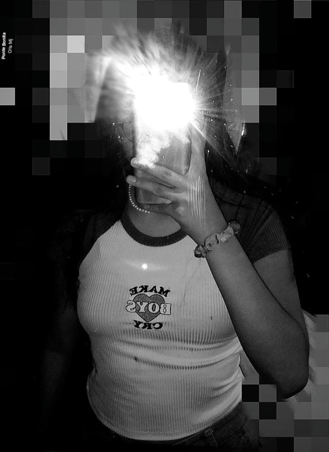 Morrita pendeja colegiala que le gusta ser exhibida y es adicta a tragar semen