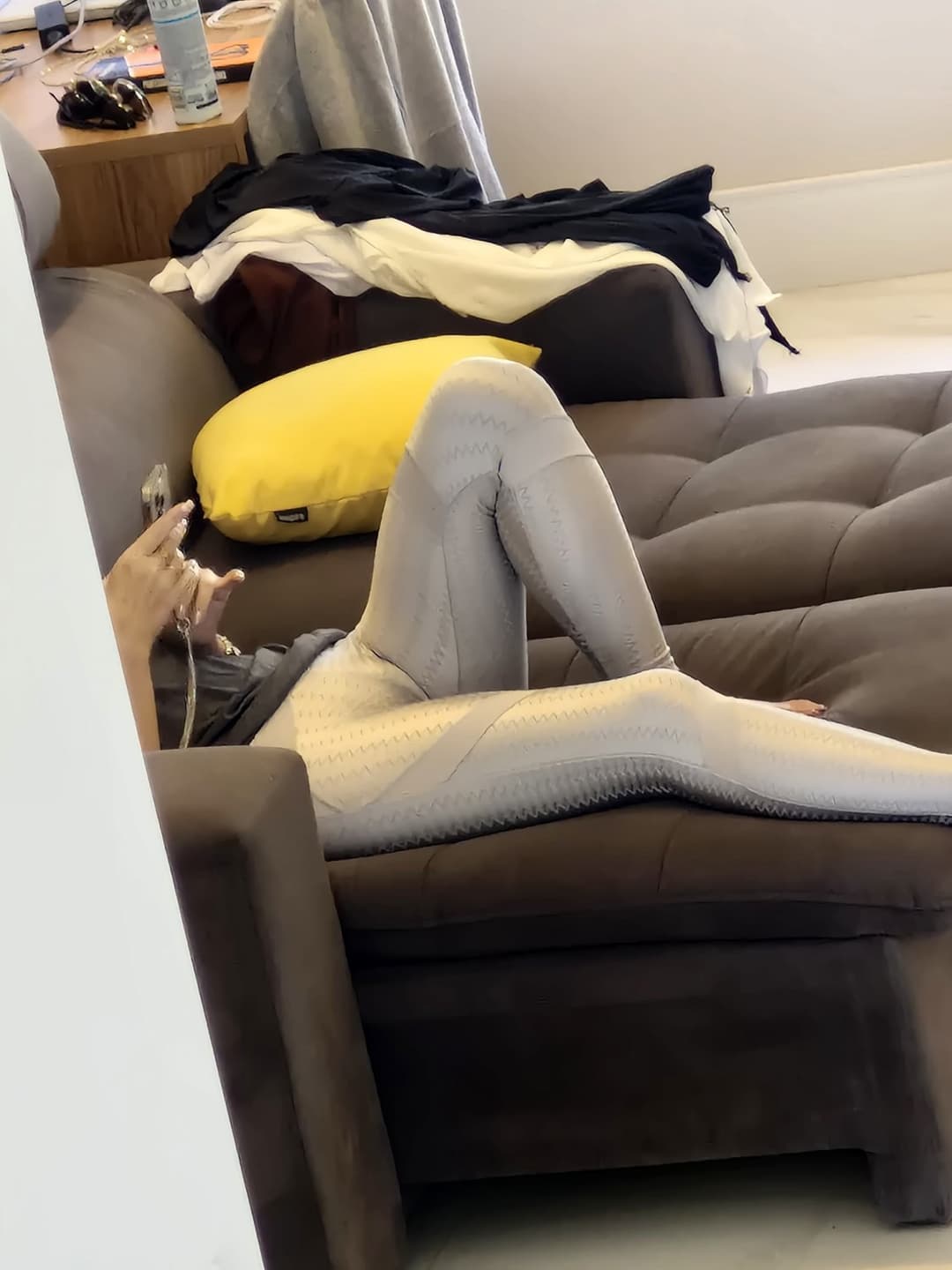 Coroa gostosa de leg bucetuda