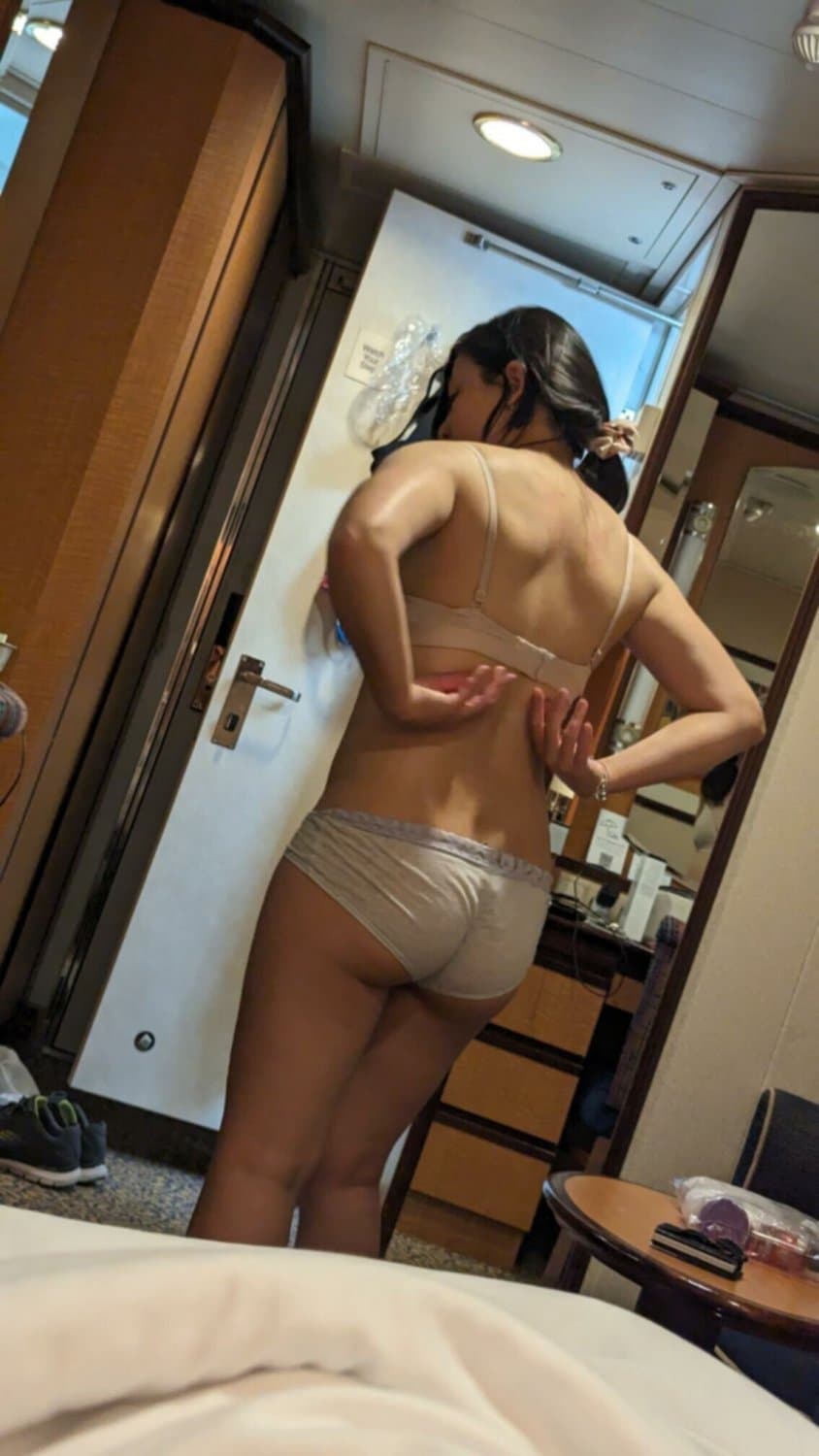 this is why cruise vacations are covid vectors. azns walking with no regard for their body fluids