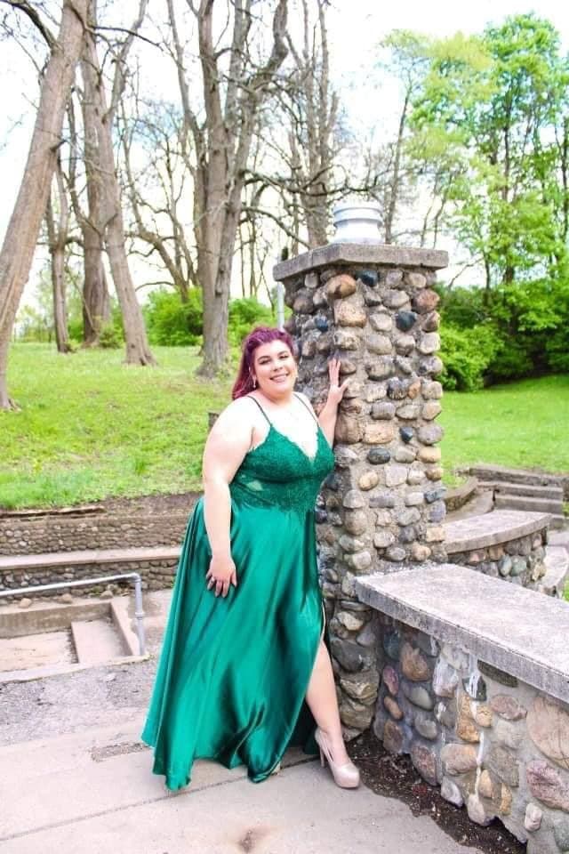 Leave me on read again bitch..Kendal the cow